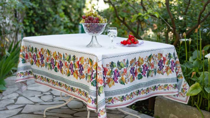 Eco-friendly tablecloth