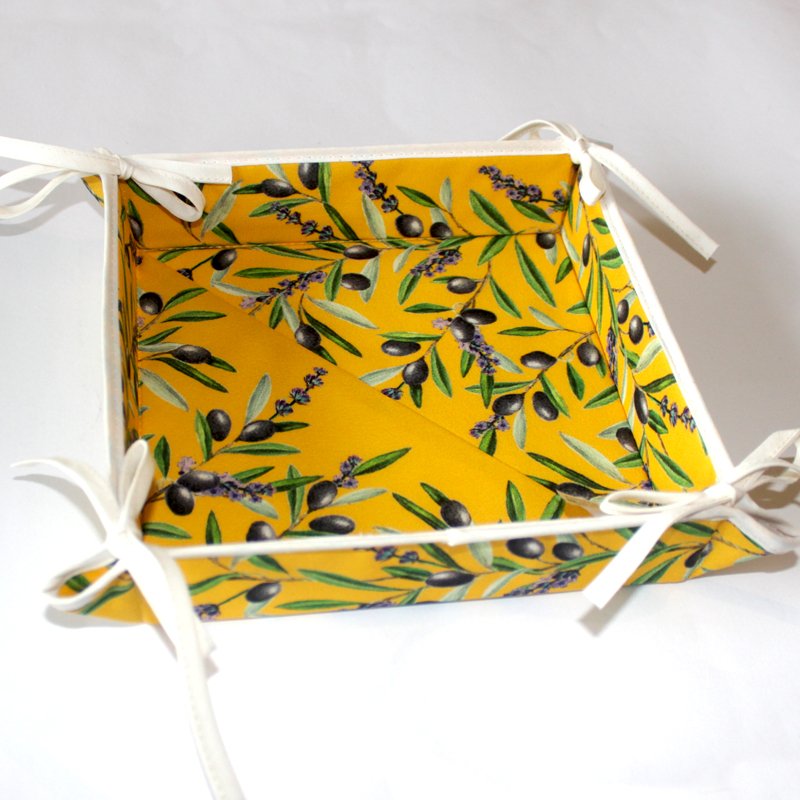 Lauris Jaune Bread Baskets Side