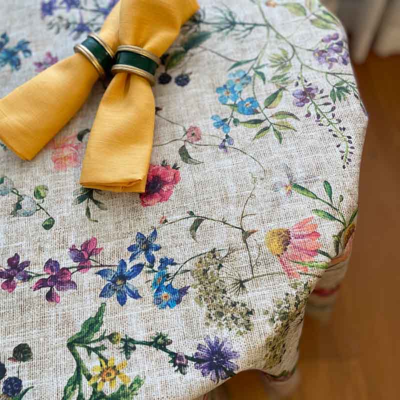 Venus round stain resistant table cloths