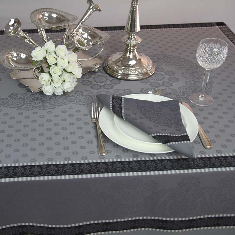 Versailles jacquard tablecloth in black and grey with matching napkin