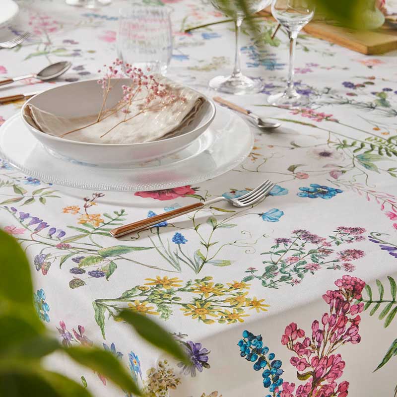 Fortuna stain resistant tablecloth