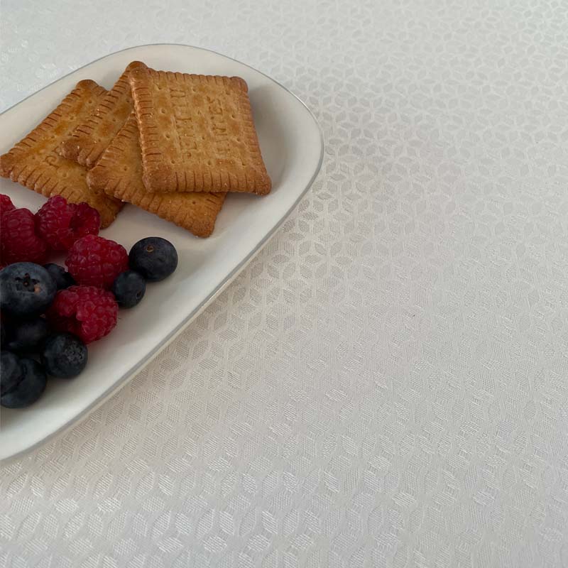 Snow Leaf Stain Resistant Tablecloth